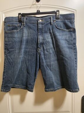 Wrangler Men's Medium Blue Denim Jean Shorts